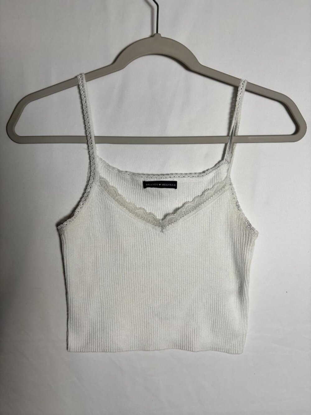 Brandy Melville white ribbed lace trim cropped cami (one size)